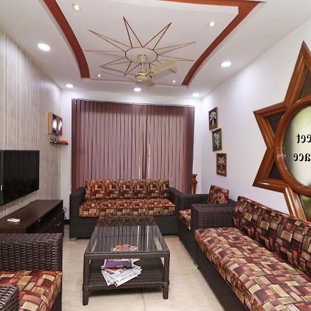 Oyo 2705 Hotel Preet Palace New Delhi Ngoại thất bức ảnh