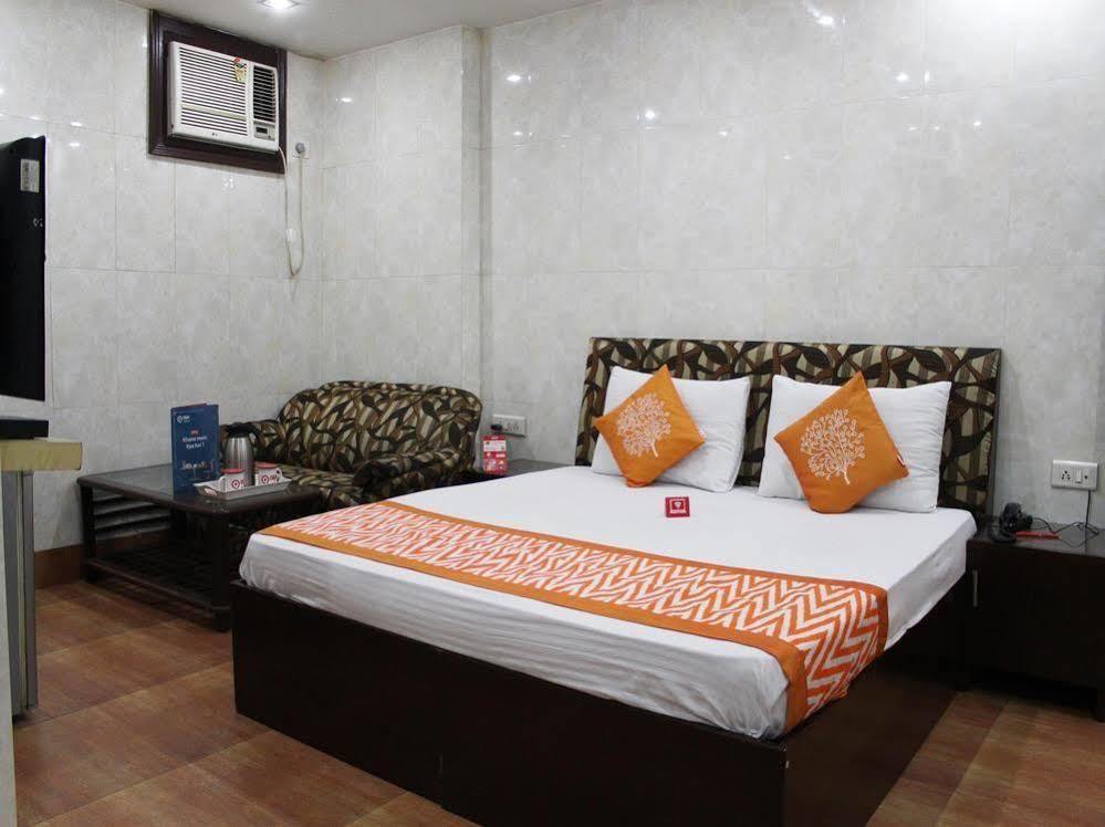Oyo 2705 Hotel Preet Palace New Delhi Ngoại thất bức ảnh