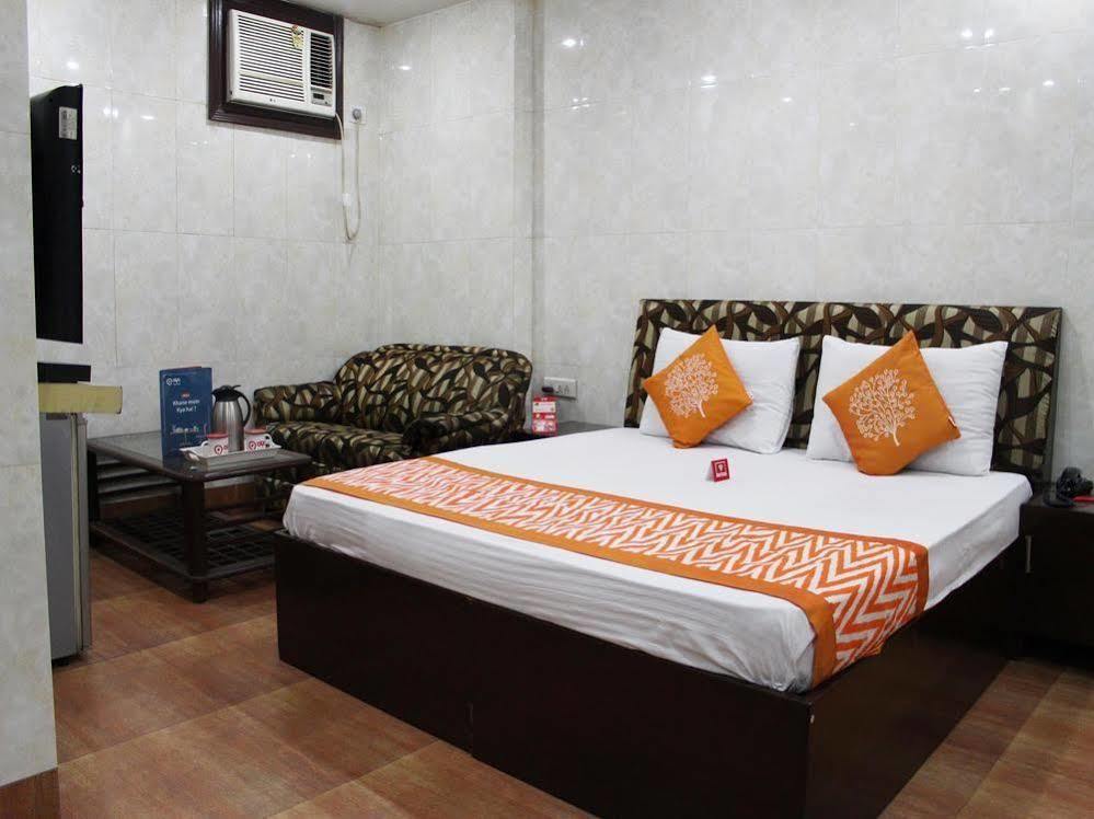 Oyo 2705 Hotel Preet Palace New Delhi Ngoại thất bức ảnh
