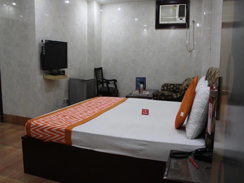 Oyo 2705 Hotel Preet Palace New Delhi Ngoại thất bức ảnh