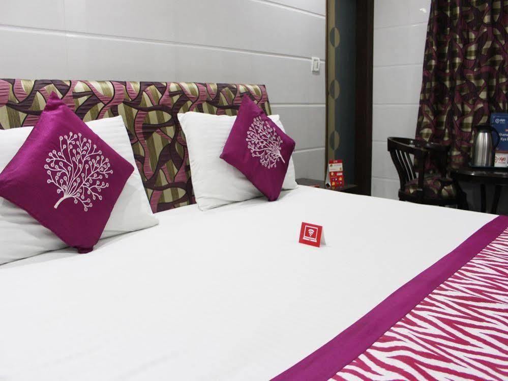 Oyo 2705 Hotel Preet Palace New Delhi Ngoại thất bức ảnh