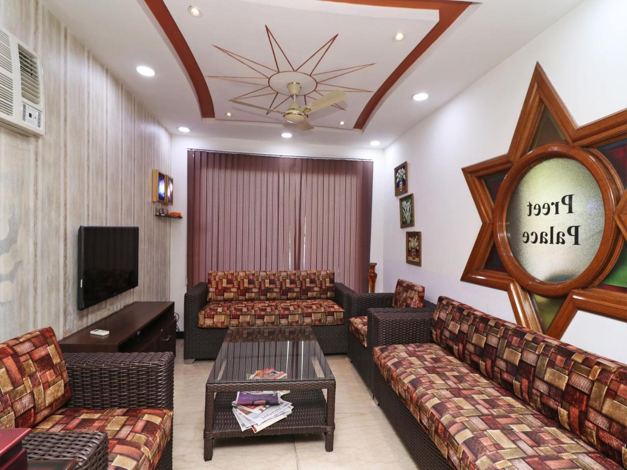 Oyo 2705 Hotel Preet Palace New Delhi Ngoại thất bức ảnh