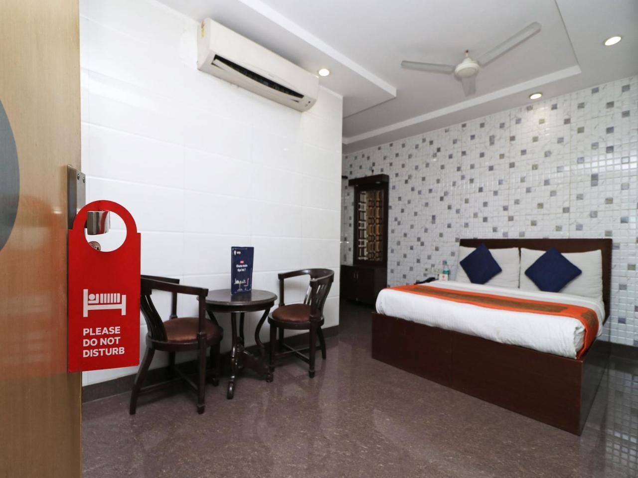 Oyo 2705 Hotel Preet Palace New Delhi Ngoại thất bức ảnh