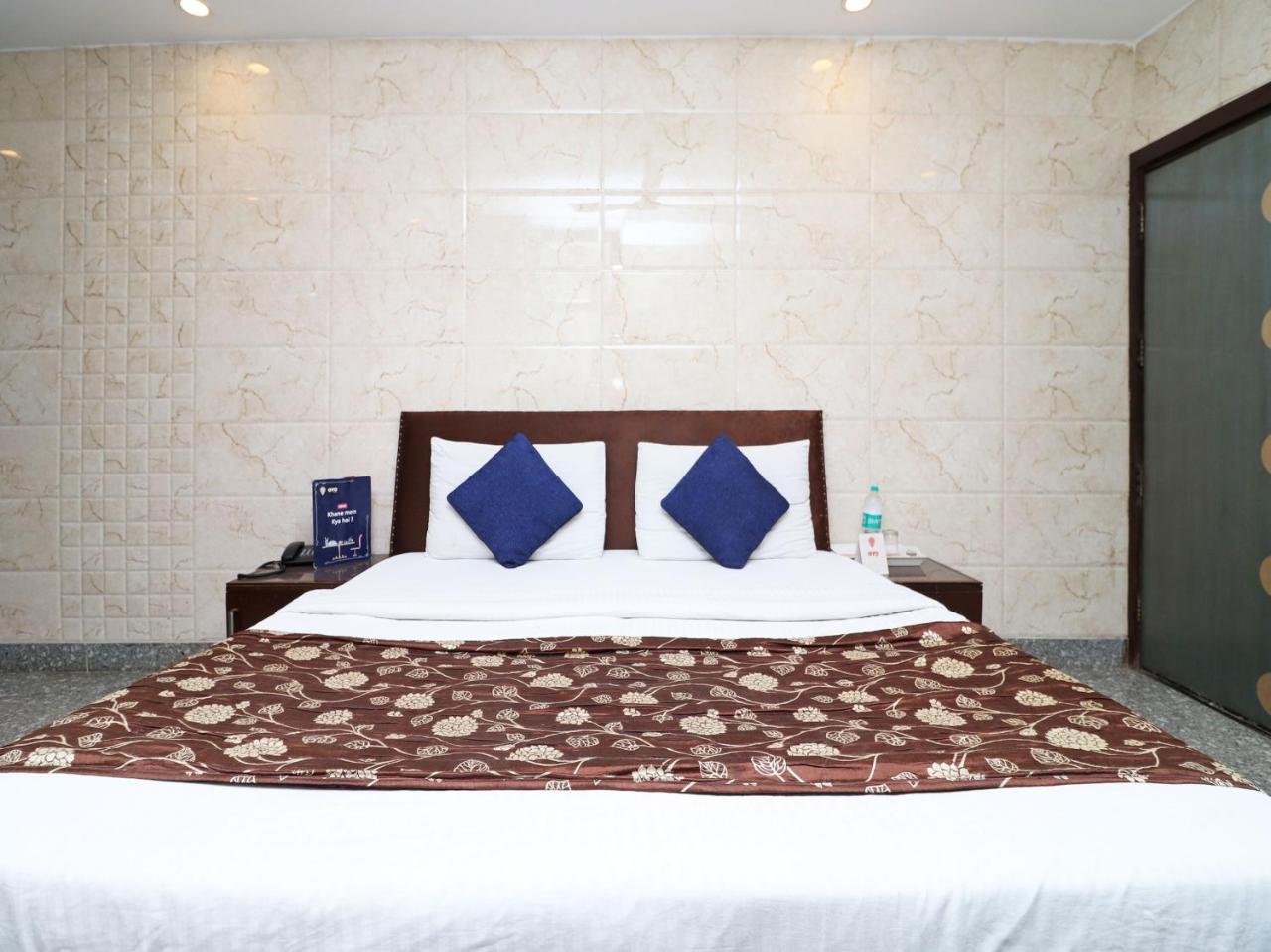 Oyo 2705 Hotel Preet Palace New Delhi Ngoại thất bức ảnh