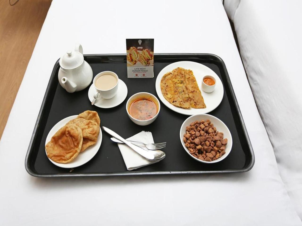 Oyo 2705 Hotel Preet Palace New Delhi Ngoại thất bức ảnh
